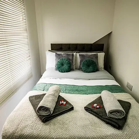Casa de Férias Roscoe House 4 Bedrooms Workstays Uk *