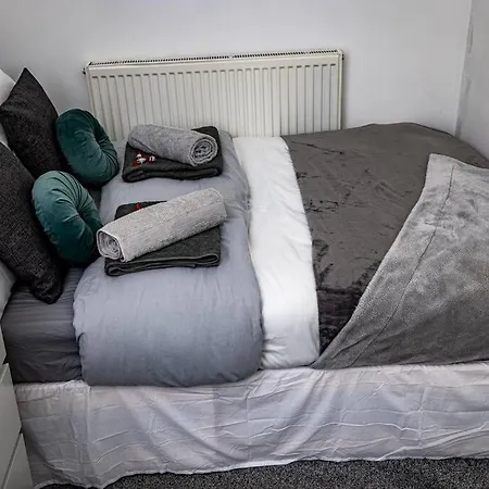 Roscoe House 4 Bedrooms Workstays Uk Middlesbrough
