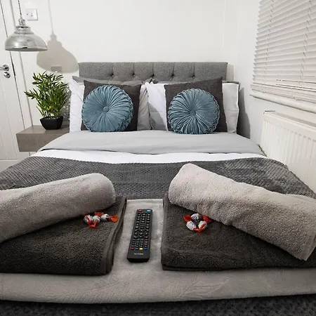 Roscoe House 4 Bedrooms Workstays Uk 미들즈브러