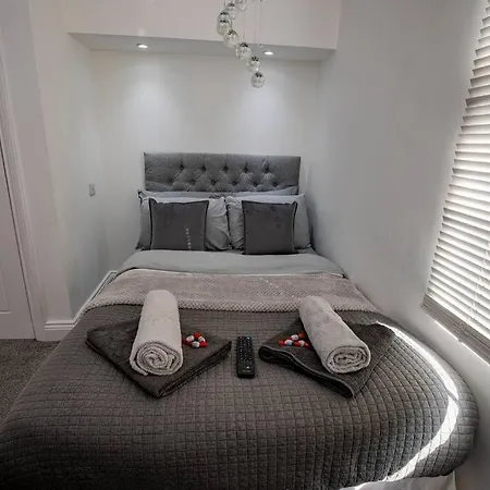 Roscoe House 4 Bedrooms Workstays Uk 펜션